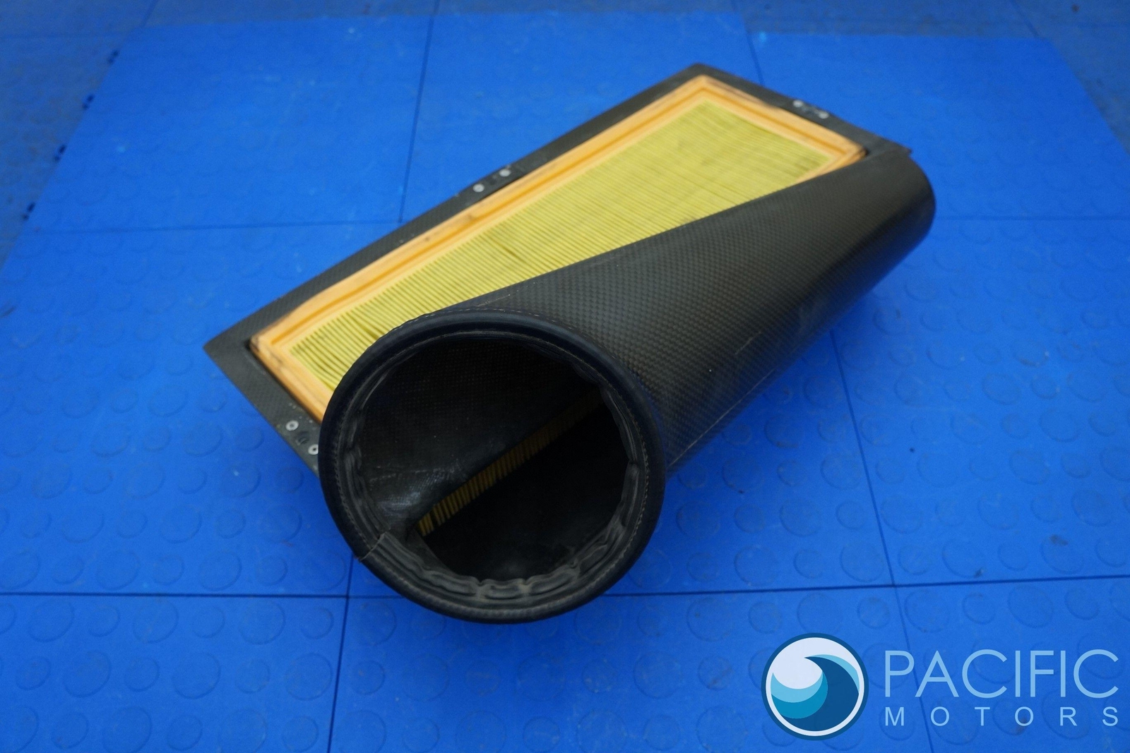 Left Lower Air Intake Cleaner Carbon Fiber 07M133837 Lamborghini Murcielago