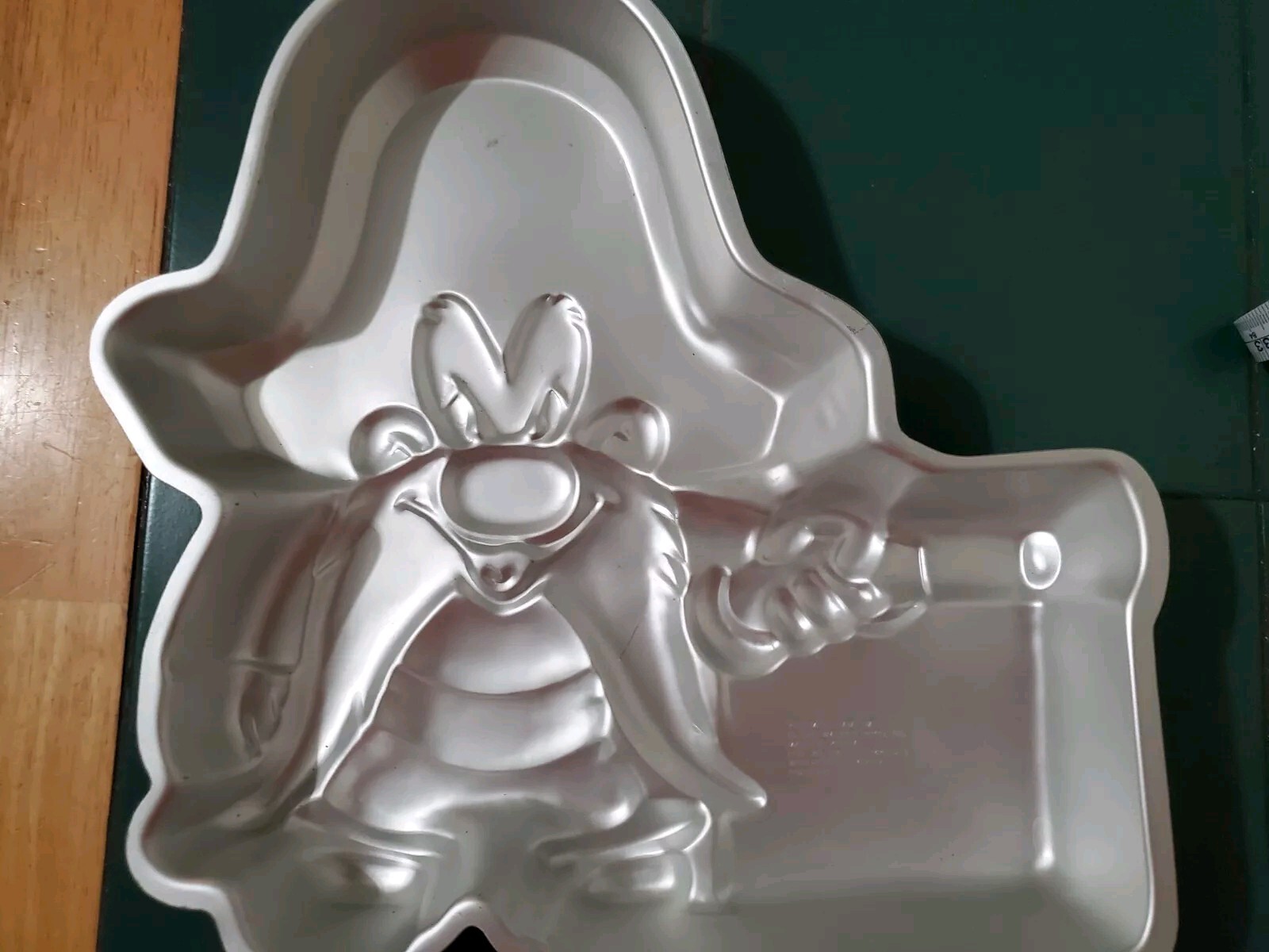 Vintage 1981 Wilton Yosemite Sam Looney Tunes Cake Pan #502-2908 Warner Bros