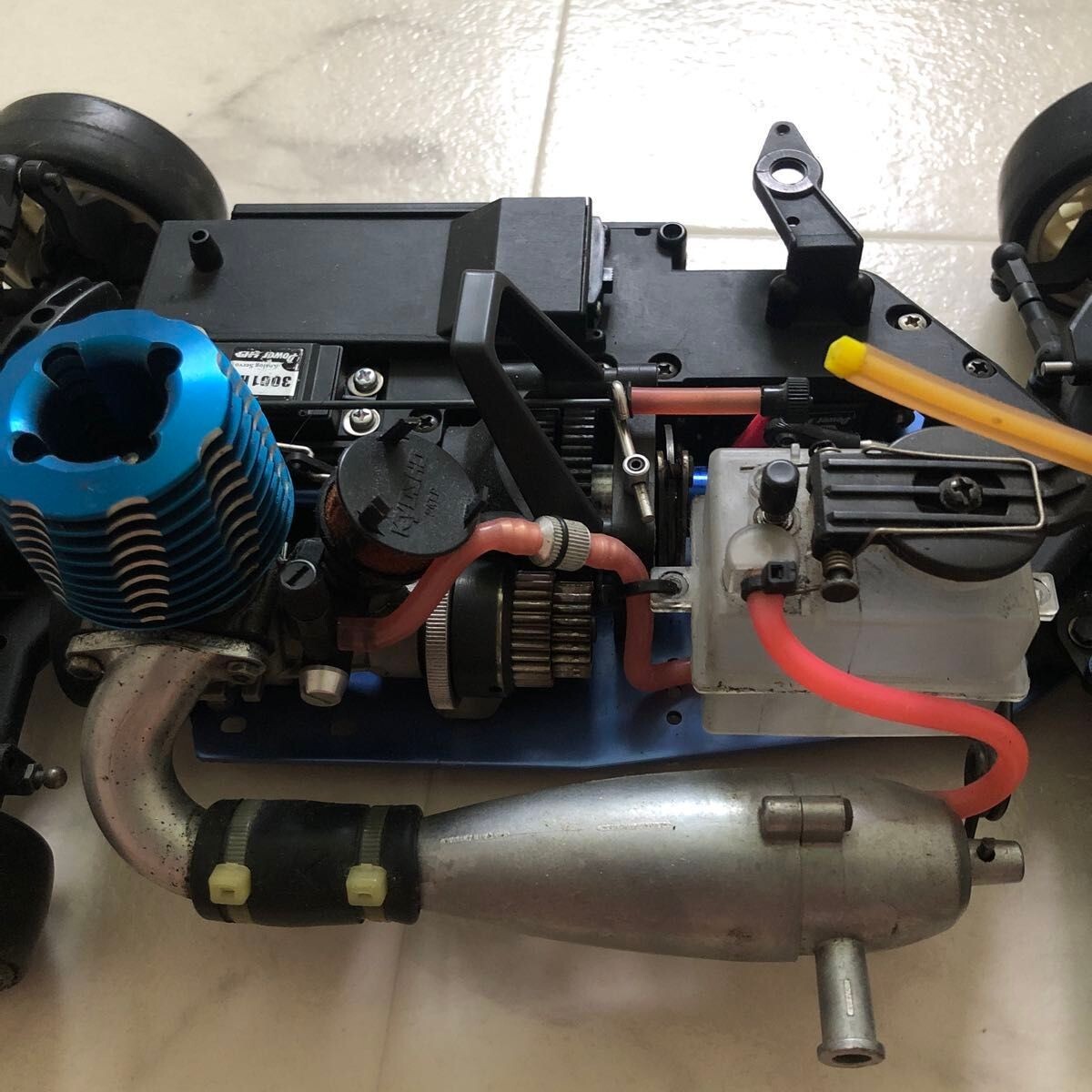 Kyosho Engine Car FW05 Chassis 4WD Engine RC Mecha Chassis Kyosho Engine Car FW05 Chassis 4WD Engine RC Mecha Chassis
