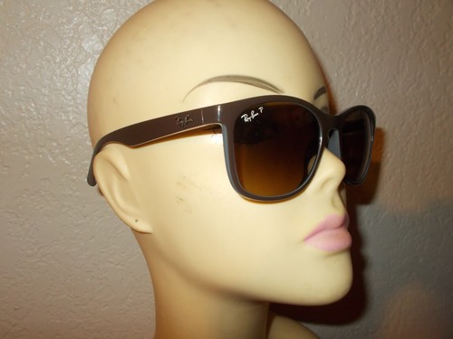 Occhiali da sole Ray Ban RB 4374 6600/M2 montatura marrone grigio vetro marrone lenti polarizzate