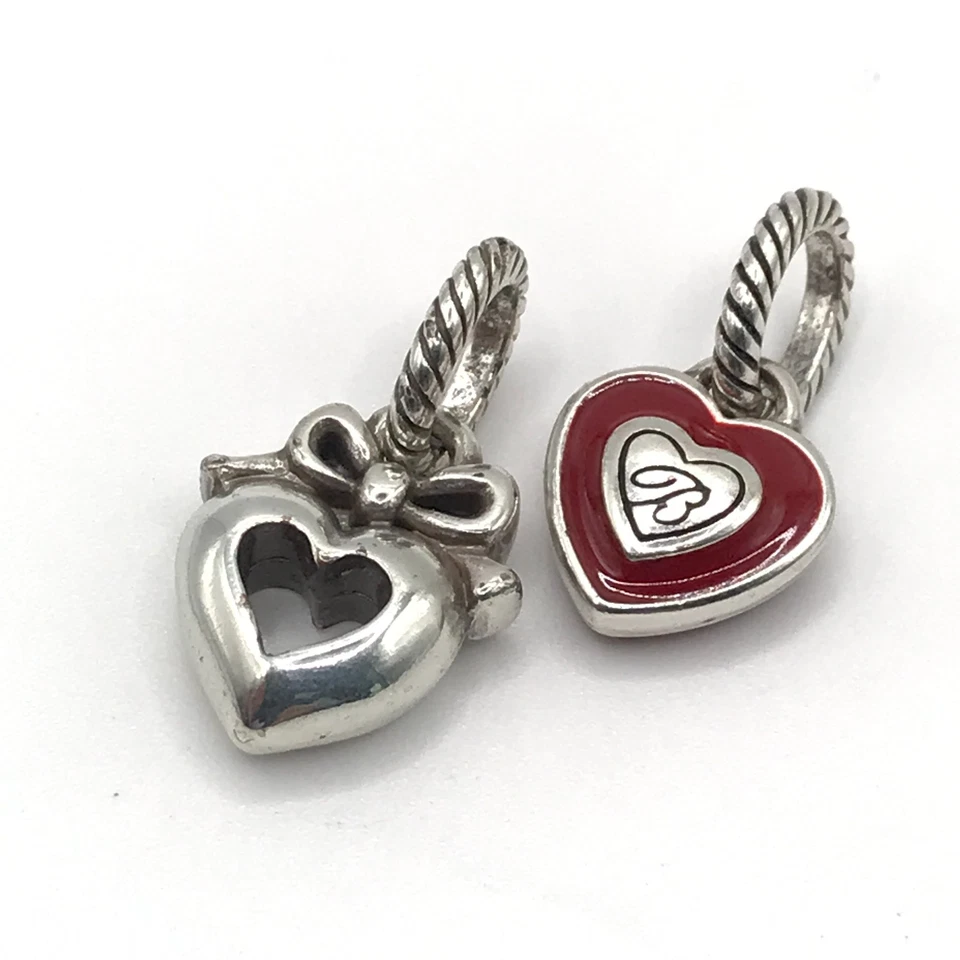 Lote de 2 Dijes Colgantes Brighton Corazón Plato Plata y Rojo Reversible Foto 3 de 4
