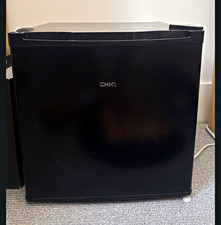 CHiQ CHIQ 31L Black Table Top Mini Fridge Icebox Freezer, Manual Defrost