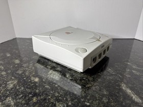 SEGA Dreamcast Console White HKT-3020 Console w/ Cables & Controller