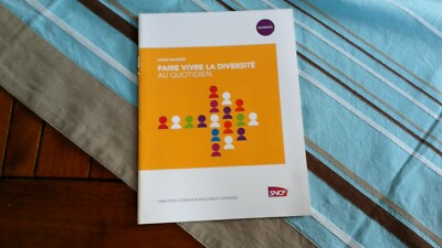 2015 SNCF Dokument Berufsbroschüre - GUIDE SALARIE DIVERSITY - Cheminot!