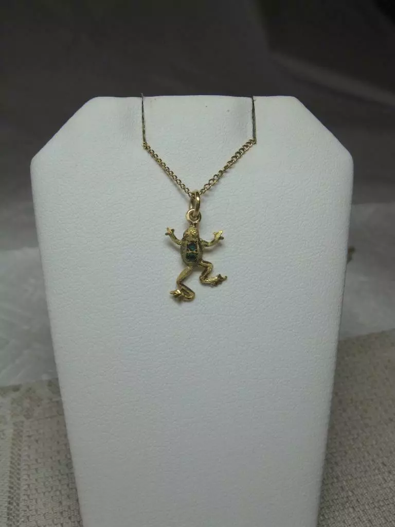 Emerald cheap frog necklace