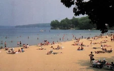 Weirs Beach Lake Winnipesaukee New People Hampshire Vintage Postcard Unposted