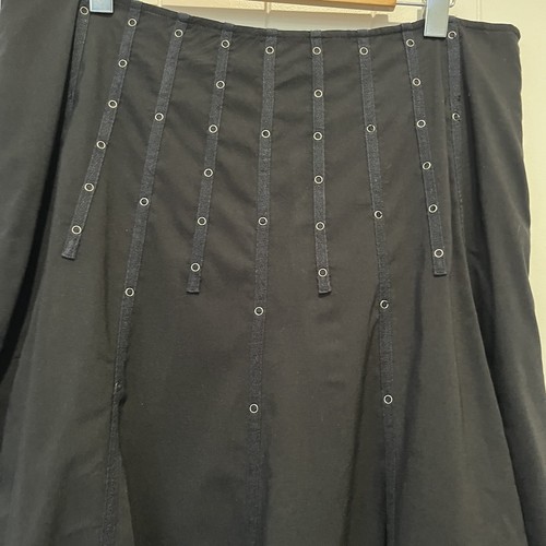 Blue Illusion Women’s Skirt Size 2L Black Eyelet Studs & Tape 12 Gore Lined Zip - Picture 4 of 6