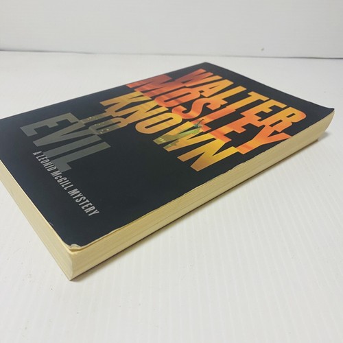 WALTER MOSLEY KNOWN TO EVIL - Suspense Thriller Fiction Book PB - Picture 3 of 8