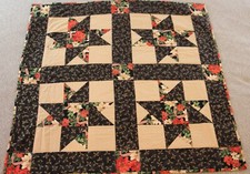 Christmas Quilt Wall Hanging w/ rod pocket Poinsettia Country Cottage Black