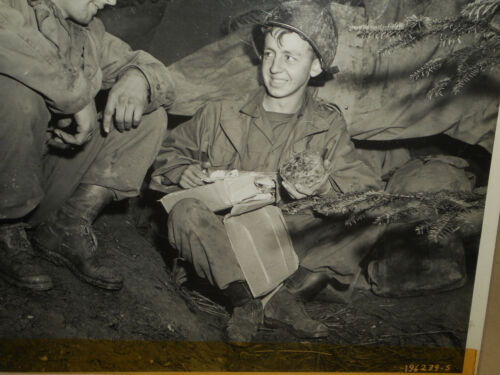 WW2 Signal Corps Photo 132nd Field Artillery Battalion Sgt. Bohannon Tx 1944 - Picture 3 of 12