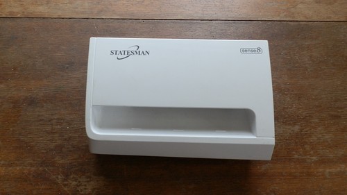 Gebrauchter Statesman Sense 8 ZXC683 Kondenstrockner Wassertank Schublade vorne.