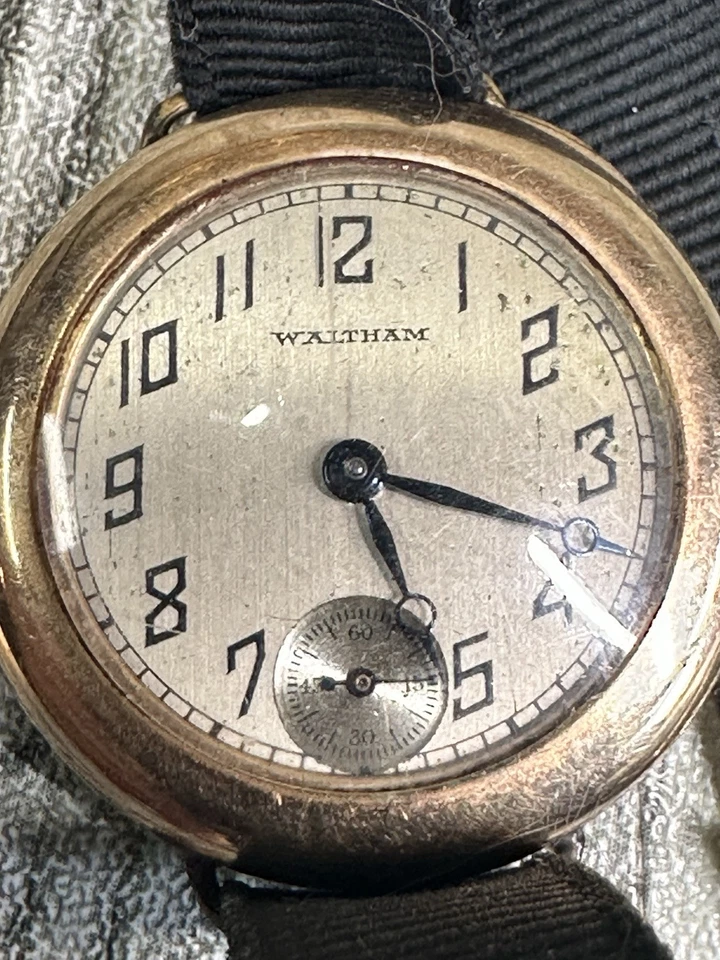 RARO Reloj Waltham Trench Primera Guerra Mundial - Viento Dorado Necesita Reparación Menor Foto 2 de 4