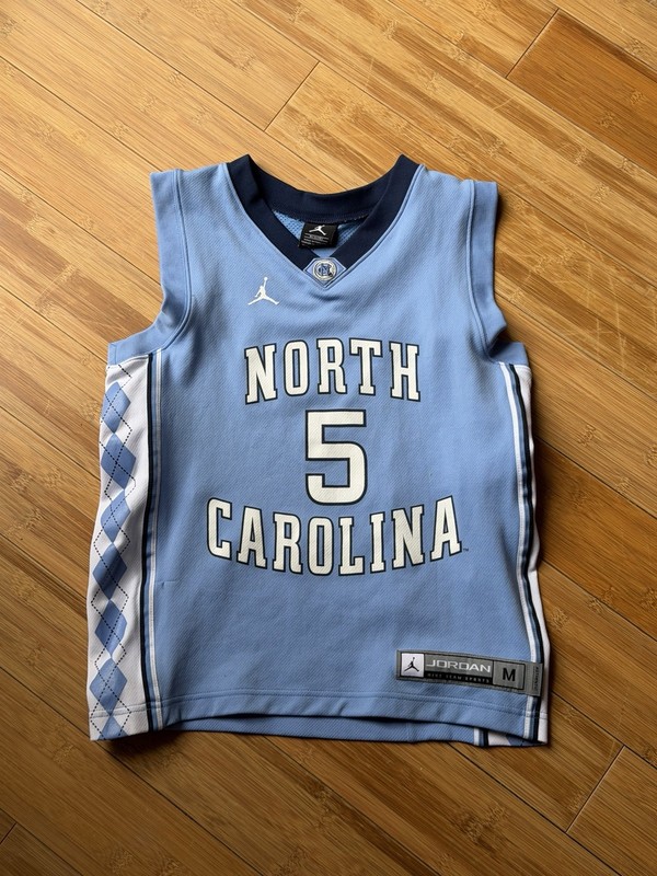 Jordan North Carolina Tar Heels #5 Basketball Jersey Youth Size M Blue/White