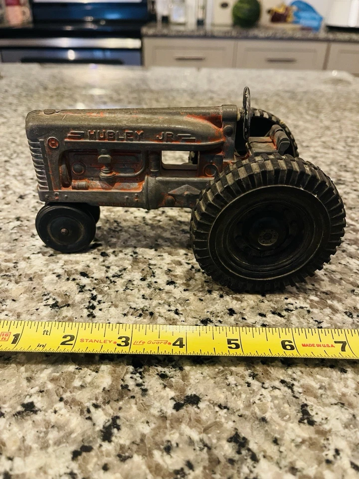 Tractor de juguete fundido a presión Hubley Jr. Kiddie de colección de 7" hecho en EE. UU. Foto 2 de 4