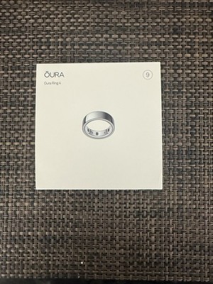 Oura Ring Gen 4 Silver Size 9 Sealed Brand New In-Box