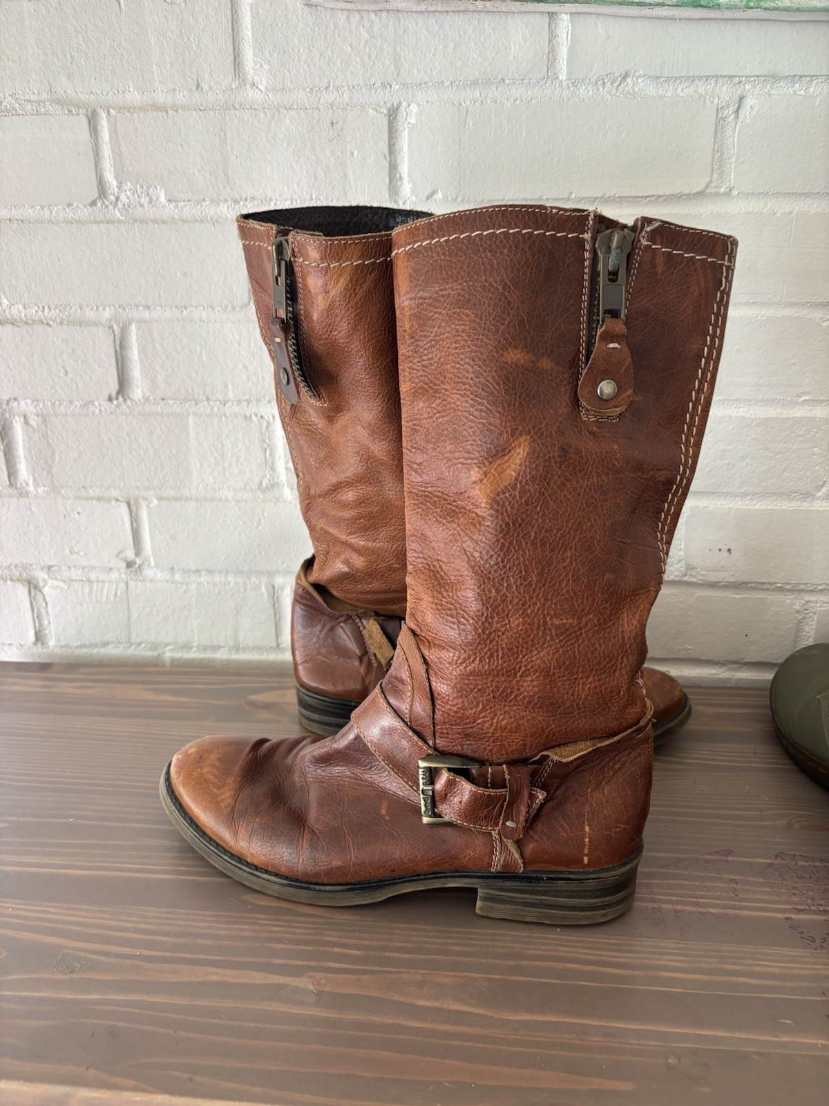 Bed|Stu Womens Motorcycle Boots Brown Leather Distressed Strap Mid Calf Zip 9.5