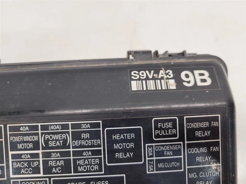 Caja de fusibles del motor Honda Pilot EX 2004-08 (3,5 L/AT) Foto 2 de 4