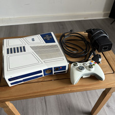Microsoft Xbox 360 S Star Wars Edition White 320GB Console Bundle
