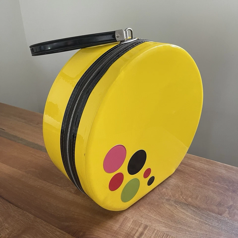 Vintage 60s Mod Sealatron 13" Round Hat Train Case Suitcase Yellow USA Made - Image 2 of 4