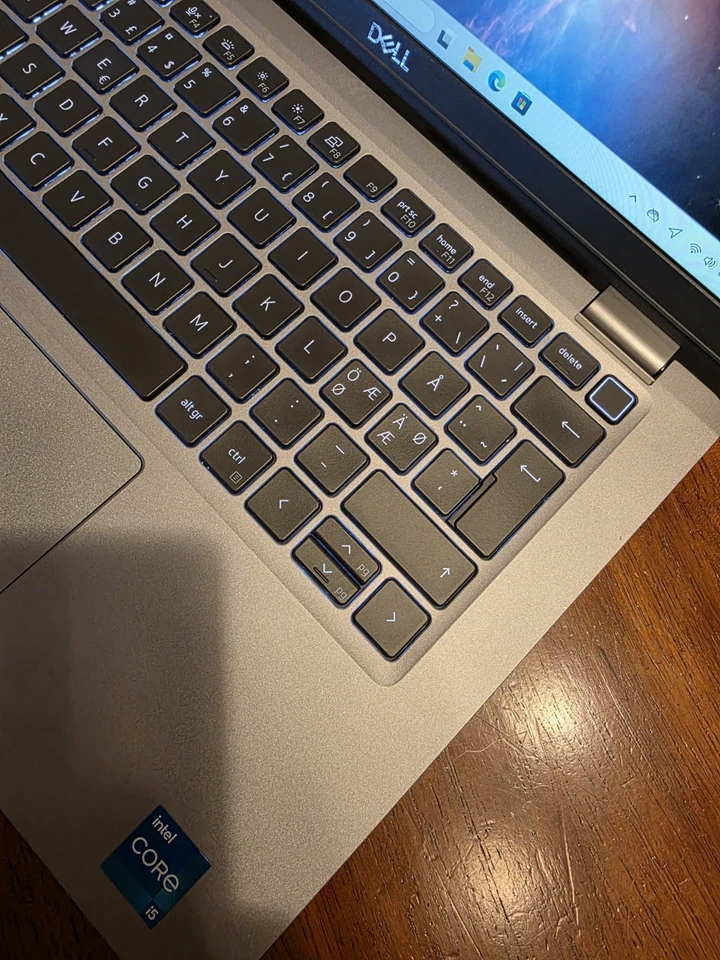 Dell Latitude 5320 · i5-1135G7 · 8GB · 256GB, foto 3 di 5