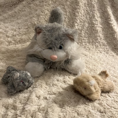 Pound Puppies Katze 1986 Vintage grau und weiß Hornby mit 2 Kätzchen Plüsch