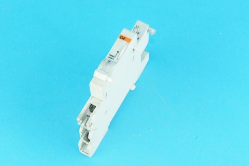 Merlin Gerin Multi 9 OF 26924 1 changeover auxiliary contact 3A 415 VAC for C60