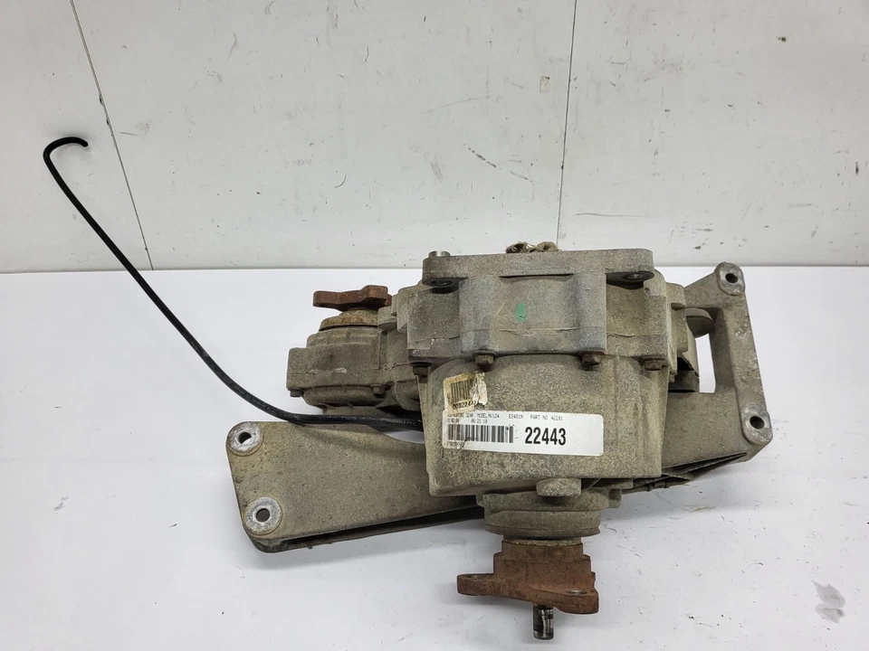 BMW 3er E46 325XI  Allradgetriebe Verteilergetriebe Getriebe NV124  7502806  (43 - Bild 2 von 4