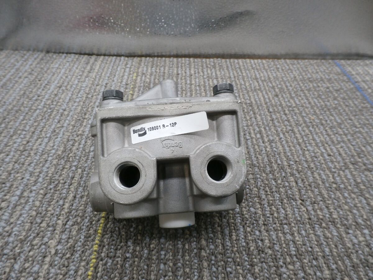 Bendix Pilot Relay Air Brake Valve R-12p 109002 for sale Bendix Pilot Relay Air Brake Valve R-12p 109002 for sale