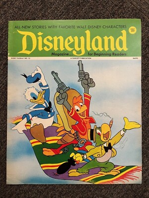 1972 No. 15 DISNEYLAND MAGAZINE Donald Duck 3 Amigo Classic