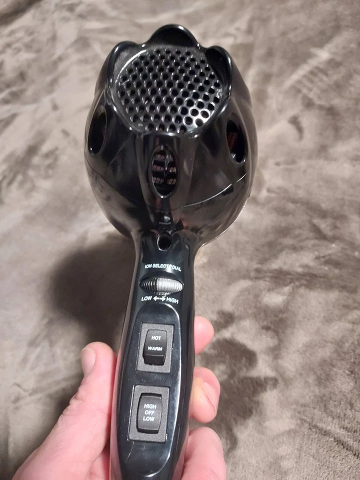 Secador de pelo compacto y ligero multicolor probado Revlon RVDR5135, 1875W, Foto 2 de 4