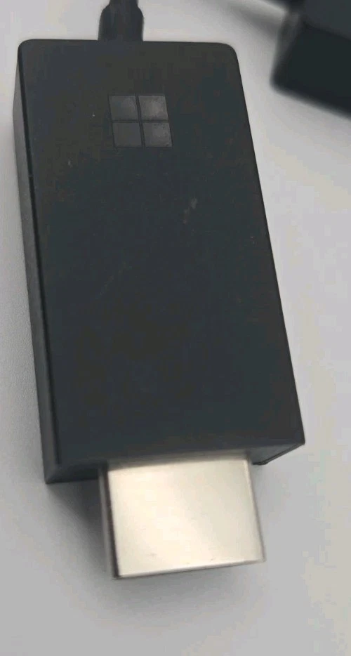 Microsoft Wireless Display V2 Adapter USB/HDMI Display Adapter 1733 - Authentic - Image 2 of 4