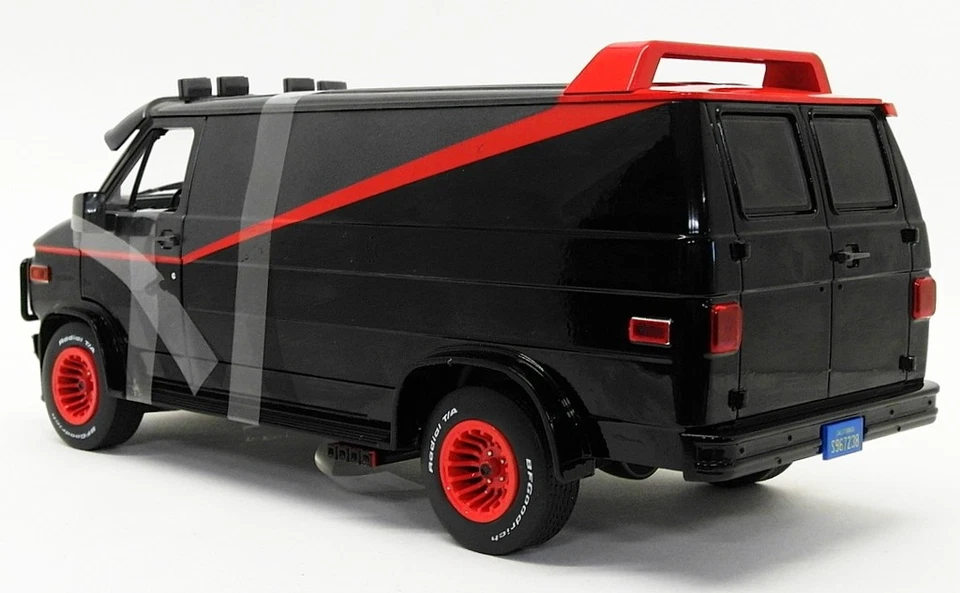 Greenlight 1/18 Scale Diecast 13521 - 1983 GMC Vandura - The A-Team - Image 2 of 4