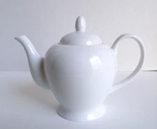 The Helen by Old Amsterdam Porcelain (2 cup) Teapot with Lid  5.5" Height