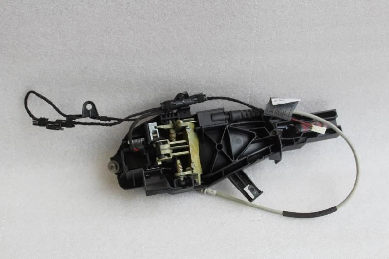 BMW 328i 2008 pasajero derecho manija de puerta delantera gris desde 01/08 Foto 3 de 4