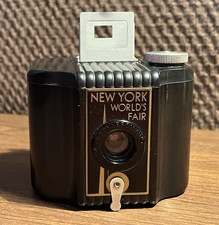 HTF Vintage 1939 New York Worlds Fair Baby Brownie Camera