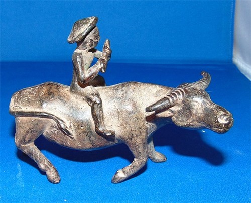 Antique vintage  Chinese cast