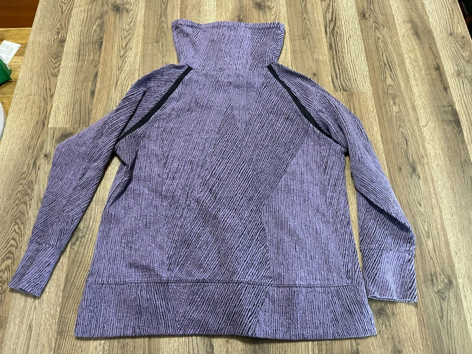 Kirkland Sweater, Women's Size XL, Purple Black, Long Sleeve, Turtleneck - Image 2 of 4