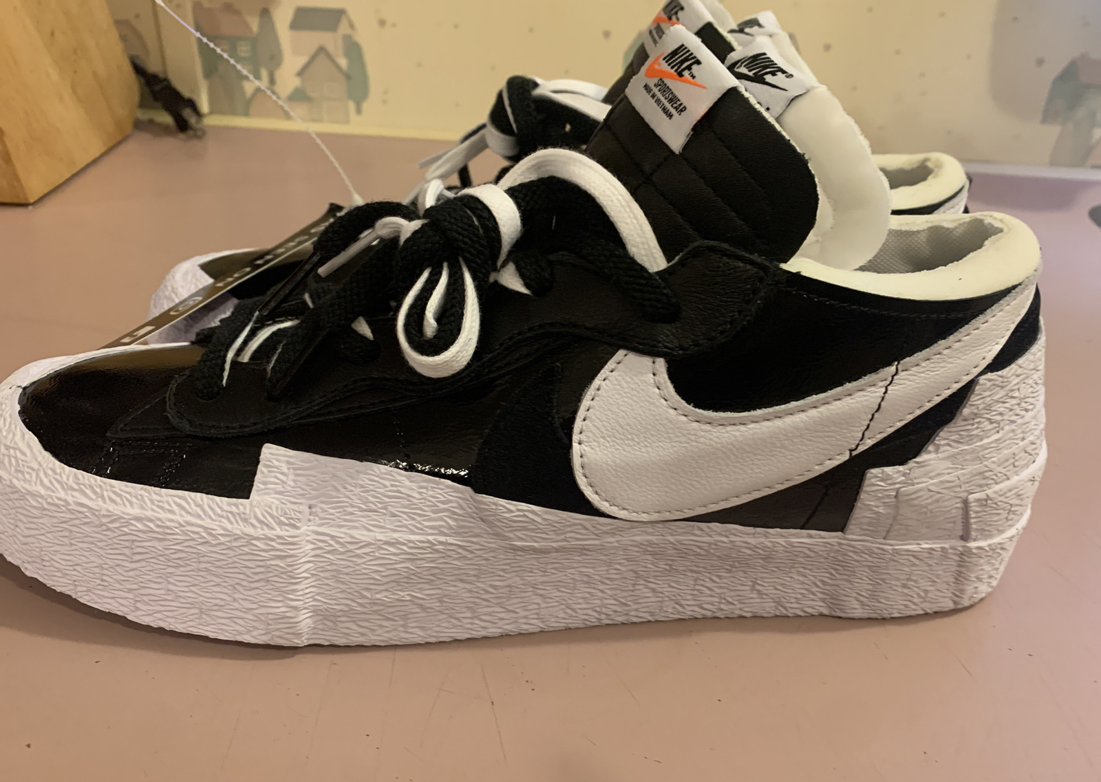 SACAI X NIKE Blazer Nike Low x Sacai Blazer in pelle verniciata DM6443 001 da uomo taglia 11 nuovo senza scatola