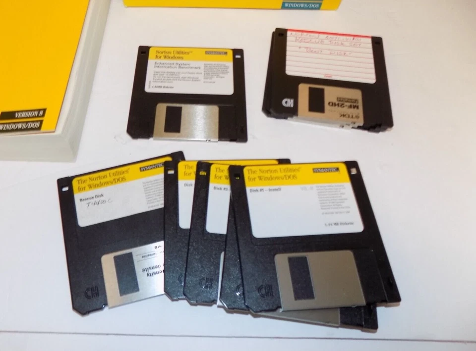 Symantec The Norton Utilities Version 8.0. 3.5" Floppy Windows DOS Complete - Image 2 of 2