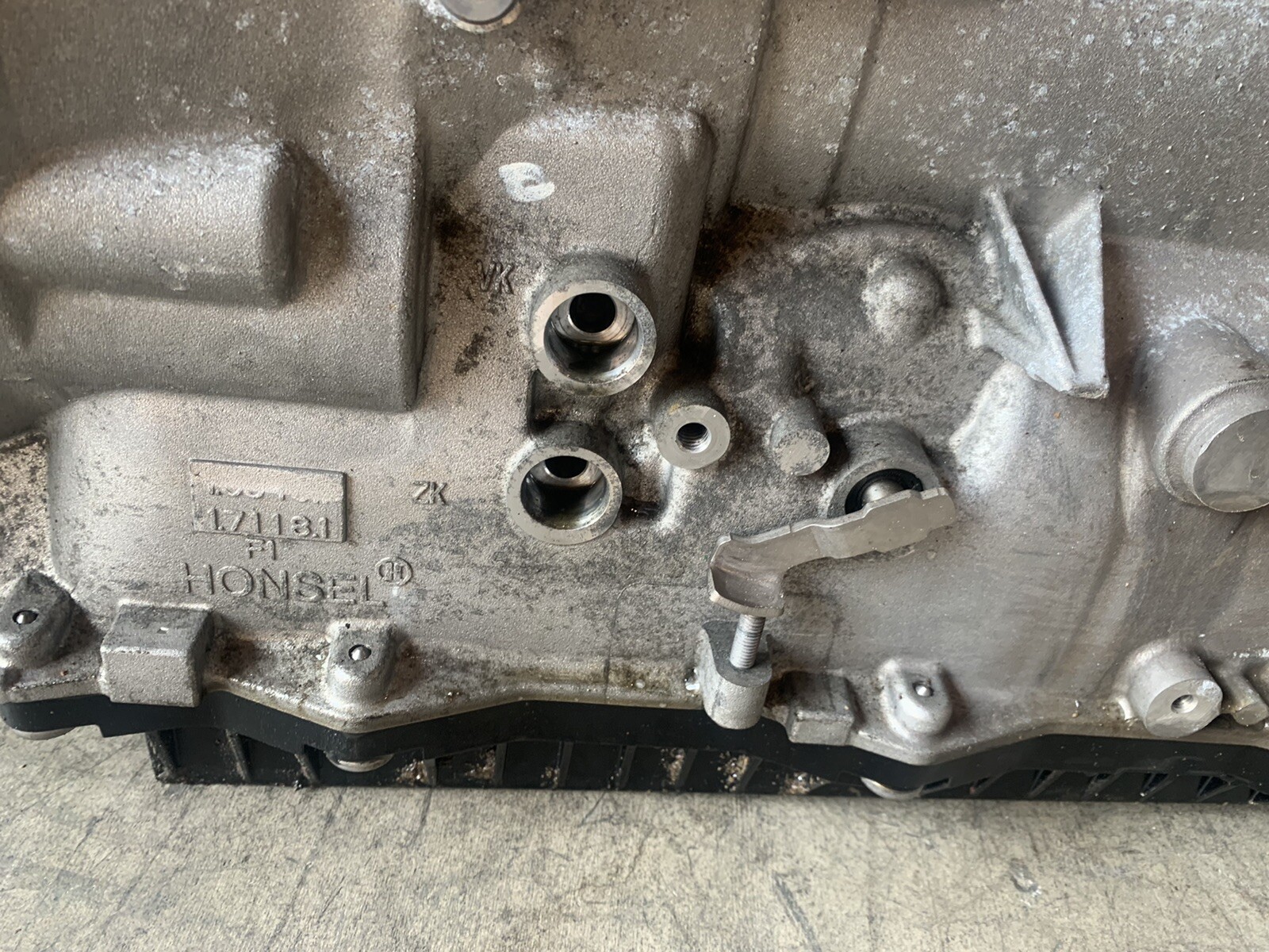 BMW 11-13 F10 N55 Automatic Transmission 8-speed Shift Gearbox 