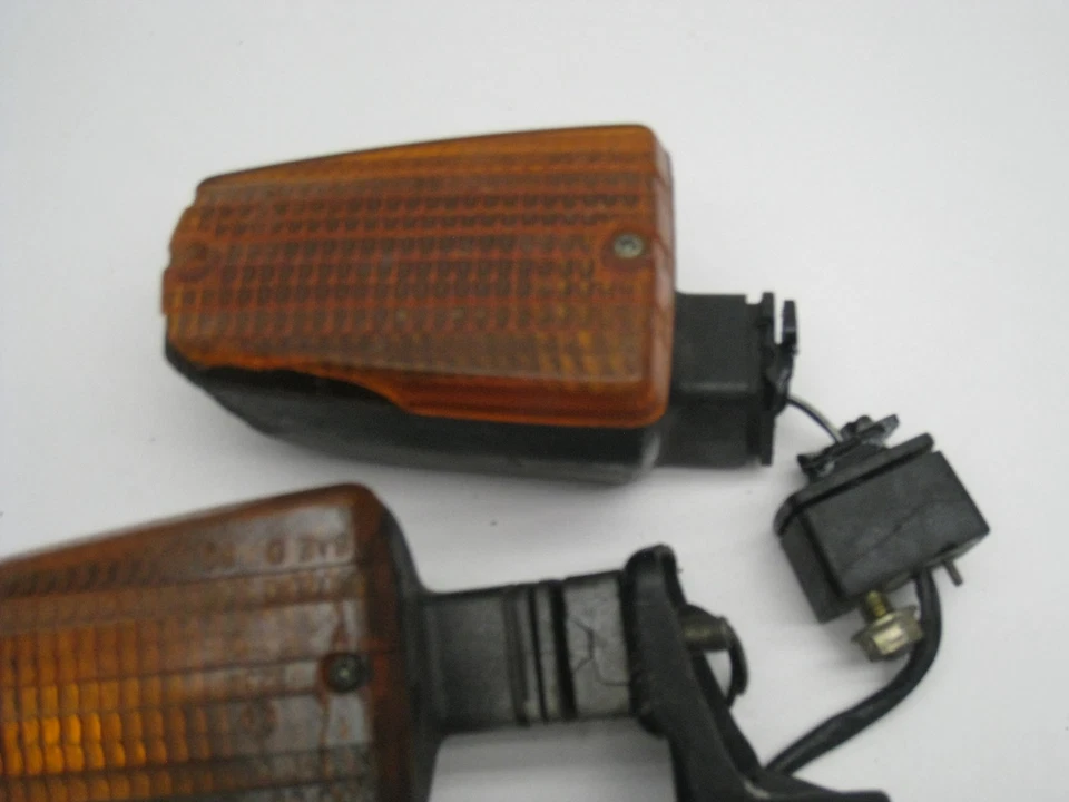 1983 SUZUKI GS750 ES GS 750 TURN SIGNAL FLASHER INDICATORS SET OF 3 - Image 2 of 4