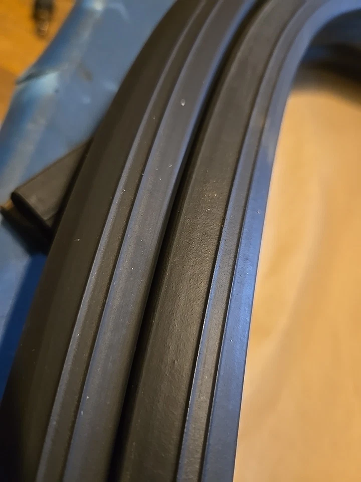 1981-88 G BODY Oldsmobile CUTLASS Supreme Salon 442 Rear Trunk Gasket Orig GM - Image 3 of 4