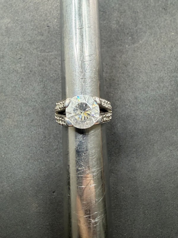 7.7g VTG Sterling Silver 925 CZ Ring Size 5.5 Jewelry Lot M