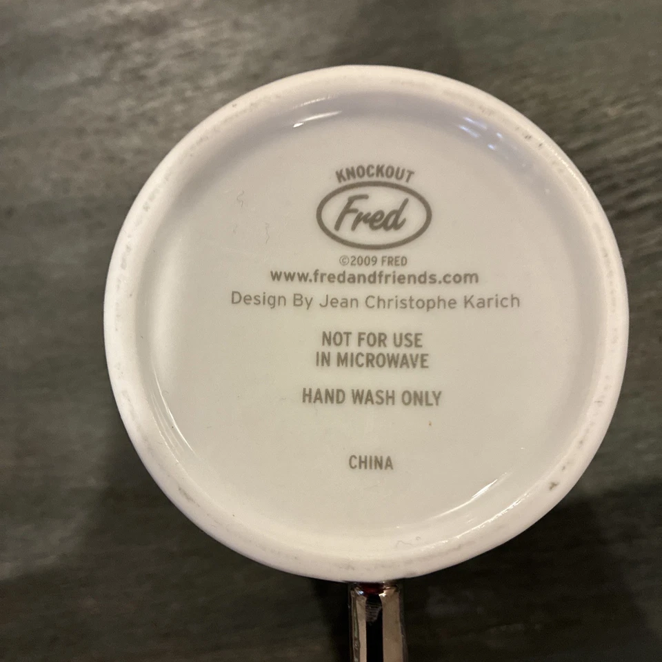 "Taza de café de cerámica FISTICUP Knockout Fred con mango de novedad de nudillo de latón 4""" Foto 3 de 3