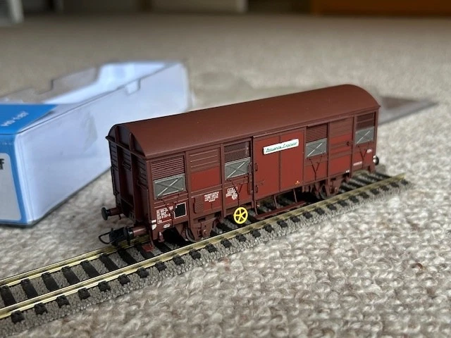 JOUEF HO 6303 WAGON CITERNE ELF SNCF 004 1 811-2 Uh TRANSPORT MARCHANDISE PETROLE - Collection