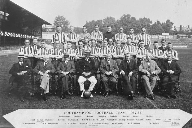 Écharpe Vintage SOUTHAMPTON Des Années 60 – Original Football Supporter