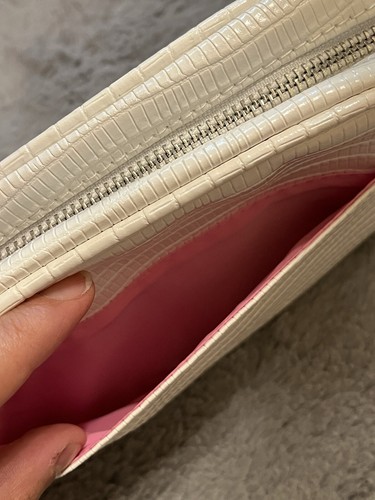 Small Bag White Crocodile Print, Hot Pink Inner Lining, Iridescent Acrylic Chain - Picture 5 of 6