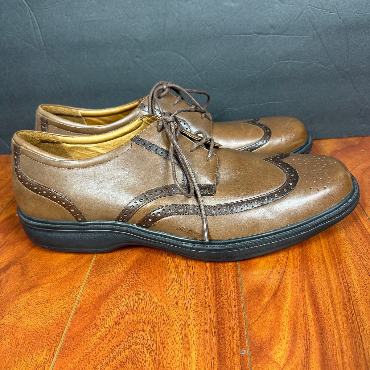 Dr. Comfort #8320 WING Mens Brown Leather Wingtip Oxford  display picture 3