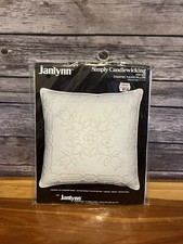 JanLynn Simply Candlewicking Kit Circle Of Hearts Pillow 50-842 14x14 1987 New