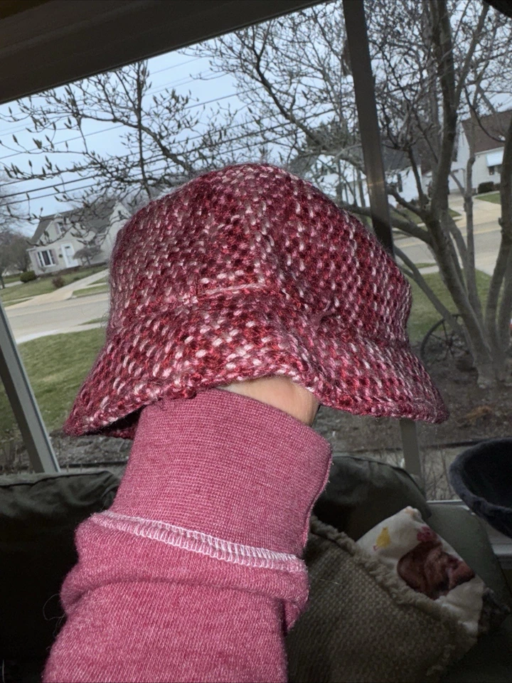 BETMAR New York Mujer Talla Única Borgoña Chenille Cubo Tejido Embalable Limpio Foto 2 de 4